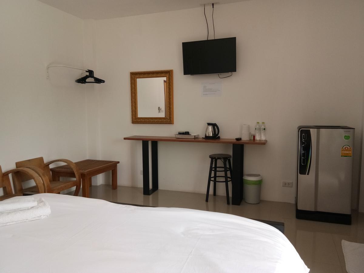 Ferienwohnung The Wang Chalong Exterior foto